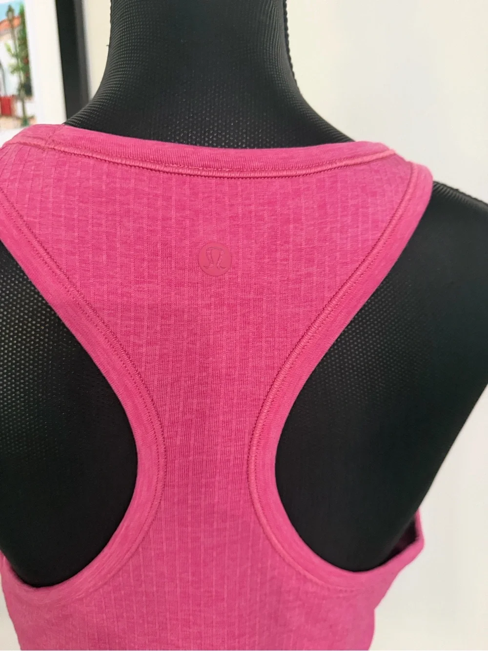 Lululemon Athletica Women’s Ribbed Scoop Neck Crop Top size 12